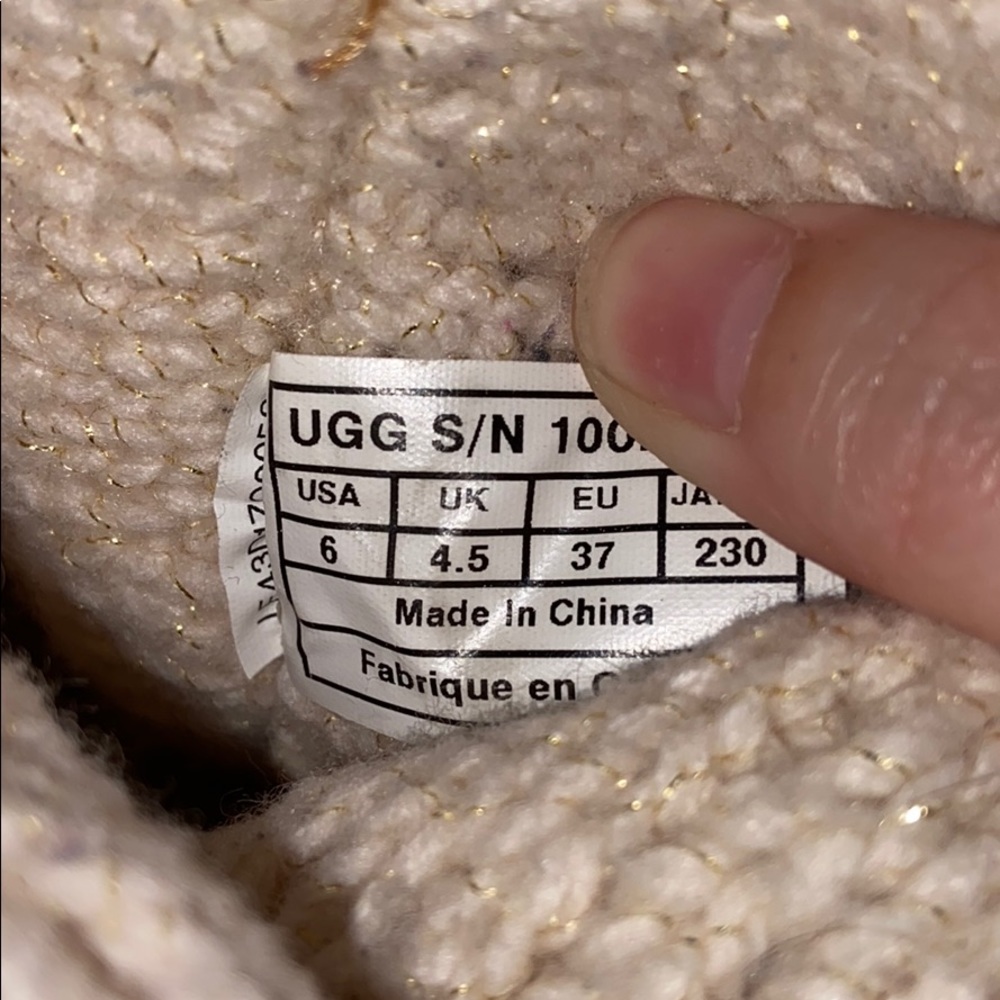 Off White Knitted Uggs - image 5